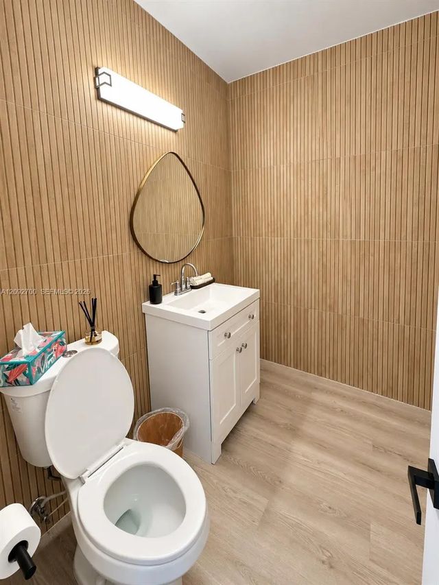 5 of 7 - 5801 Sw 40th Street #b, Miami, FL
