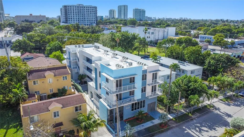 1620 Nw 18th Street, Miami