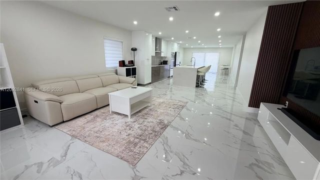 3 of 12 - 9159 Sw 157th Court, Miami, FL