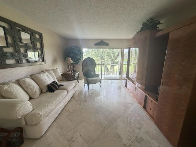 4 of 19 - 4502 Martinique Way #d2, Coconut Creek, FL