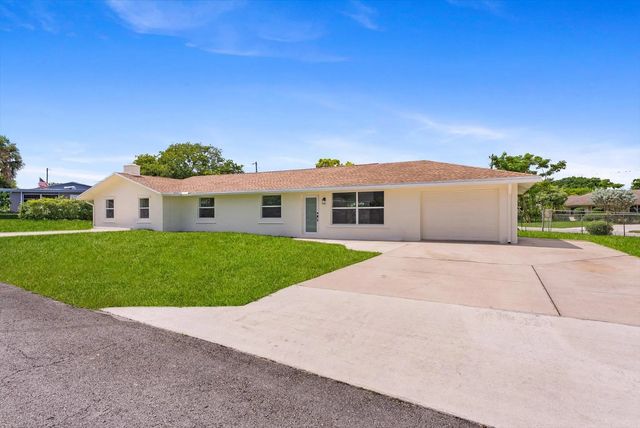 6873 S Plymouth Drive S, Lake Worth