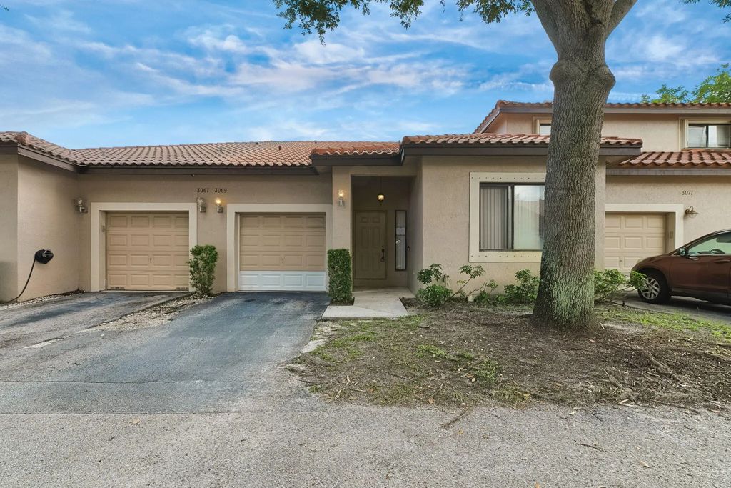 3069 La Mirage Drive, Lauderhill