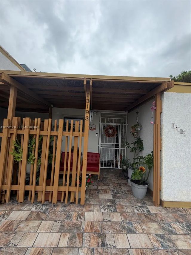 13193 Sw 9th Terrace, Miami