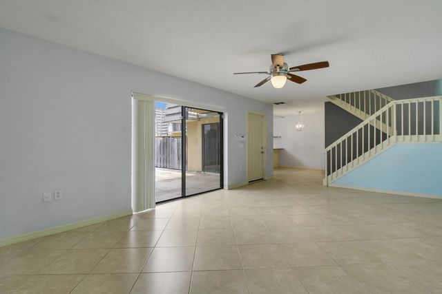 2 of 31 - 2218 22nd Way, West Palm Beach, FL