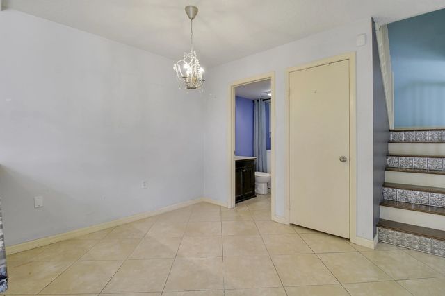 5 of 31 - 2218 22nd Way, West Palm Beach, FL
