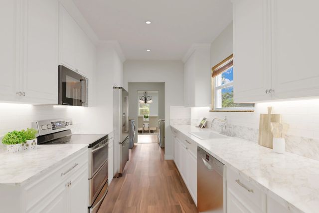 4 of 18 - 916 31st Street, West Palm Beach, FL
