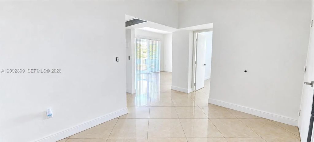 20505 E Country Club Drive #133, Aventura