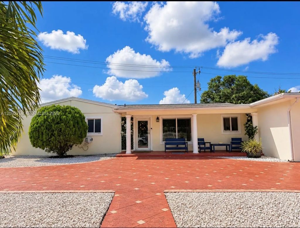 4300 Nw 183rd Street, Miami Gardens