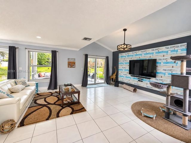 4 of 34 - 4244 Pine Hollow Circle, Greenacres, FL
