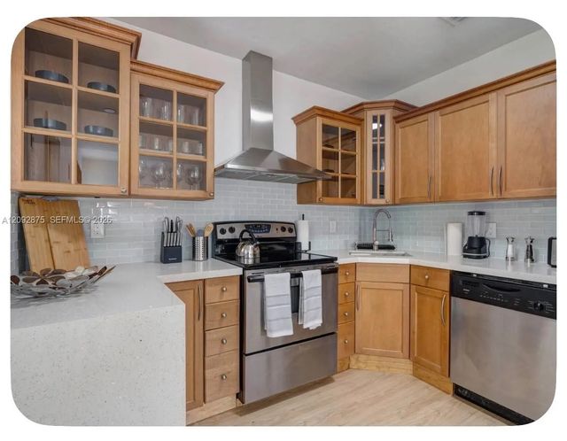 3 of 27 - 3811 Nw 66th Avenue, Virginia Gardens, FL
