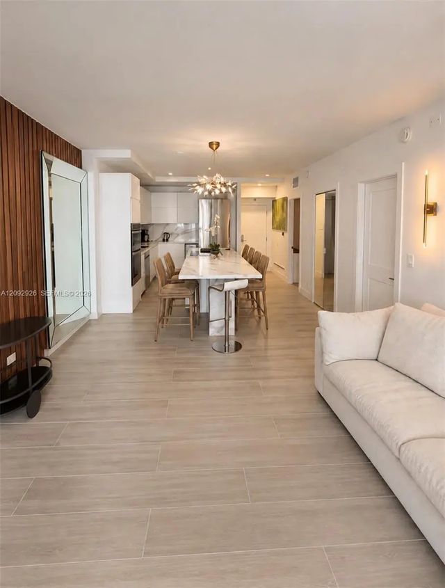 5 of 28 - 2301 Collins Avenue #1019, Miami Beach, FL