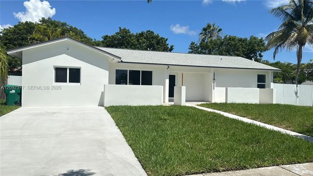 2 of 28 - 11011 Sw 162nd Terrace, Miami, FL