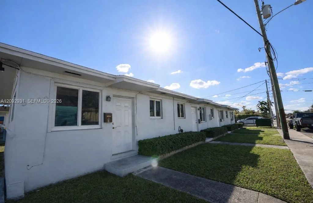 5700 Sw 4th Street #4, Miami