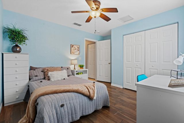 4 of 50 - 1952 Sw Jamesport Drive, Port St. Lucie, FL