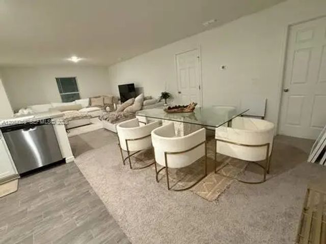 5 of 27 - 3941 Sw Savona Boulevard, Port St. Lucie, FL