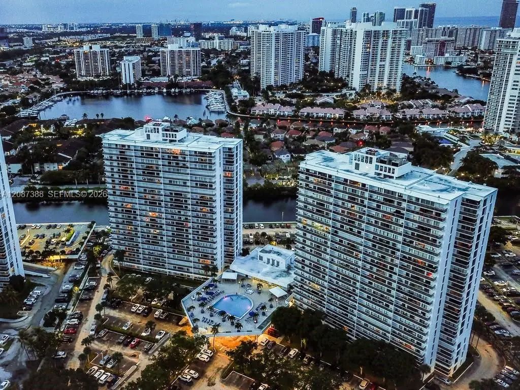 3701 N Country Club Drive #1807, Aventura