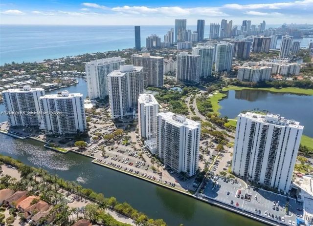 4 of 43 - 3701 N Country Club Drive #1807, Aventura, FL