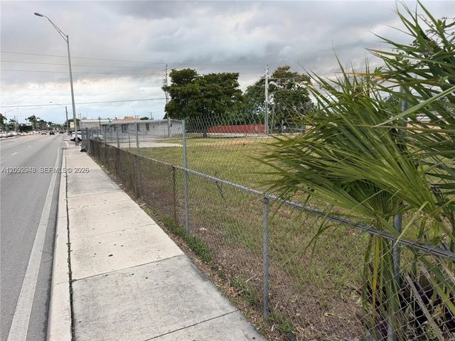 3 of 6 - 291 W 49th Street, Hialeah, FL