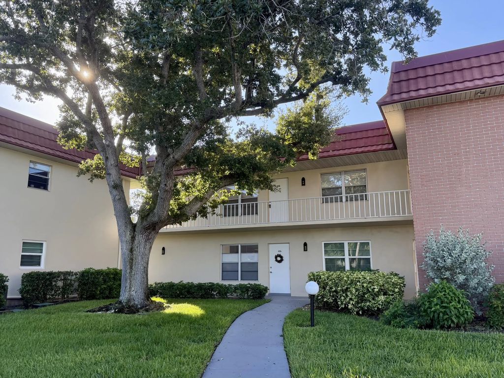 94 Spring Lake Drive, Vero Beach