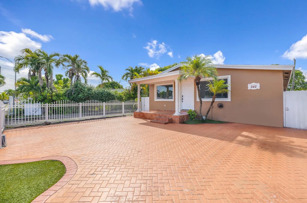 242 W 19th Street, Hialeah
