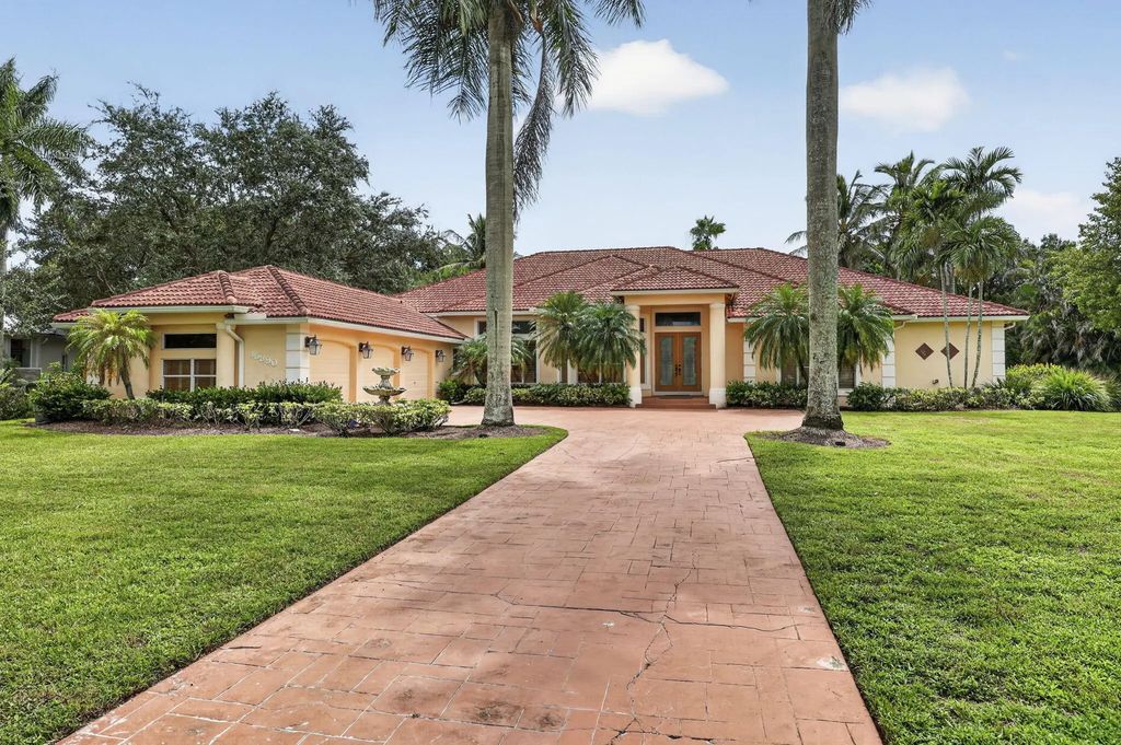 15390 Earhart Place, Wellington