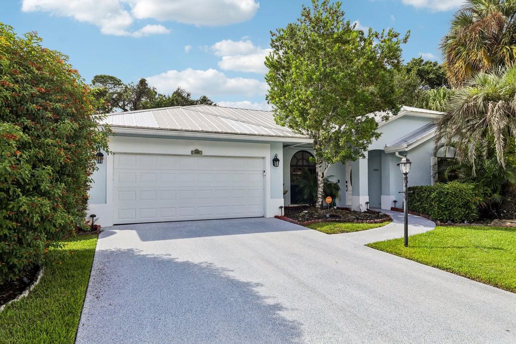 141 Lexington Drive, Royal Palm Beach