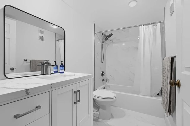 3826 Whitehall Drive #302, West Palm Beach