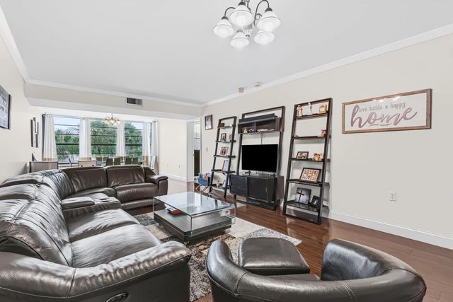 2 of 24 - 3826 Whitehall Drive #302, West Palm Beach, FL