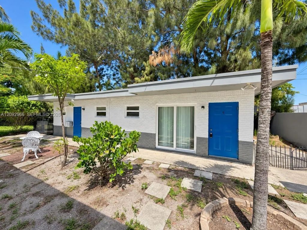 119 Nw 43rd Court #5, Oakland Park