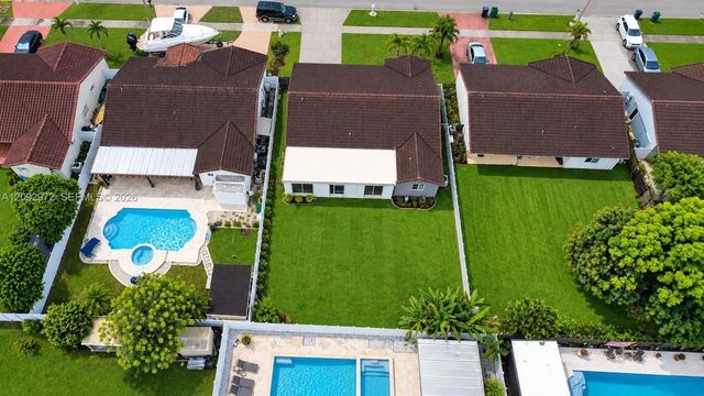 3 of 23 - 18046 Sw 154th Place, Miami, FL