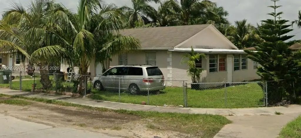 24 Sw 17th Avenue, Homestead