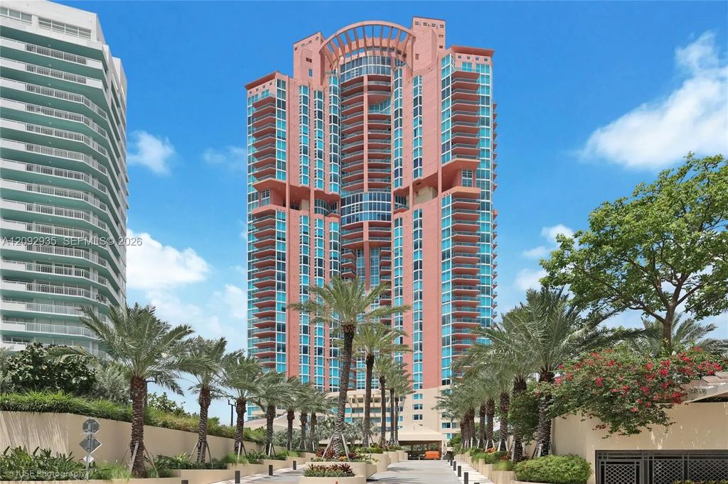 300 S Pointe Drive #4206, Miami Beach