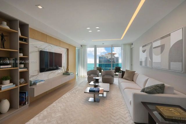 2 of 21 - 300 S Pointe Drive #4206, Miami Beach, FL