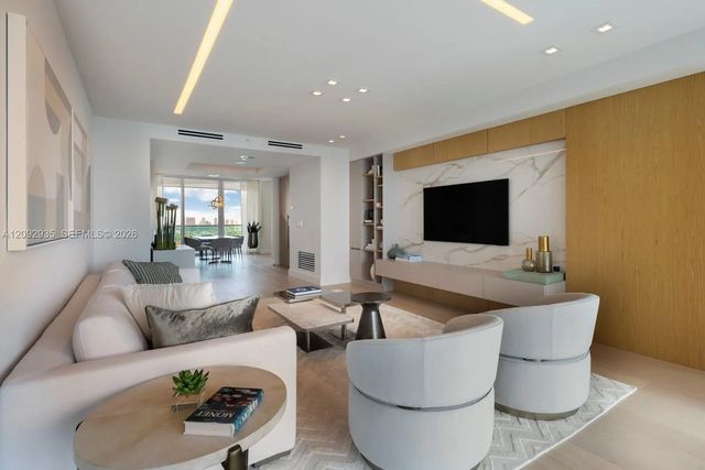 3 of 21 - 300 S Pointe Drive #4206, Miami Beach, FL