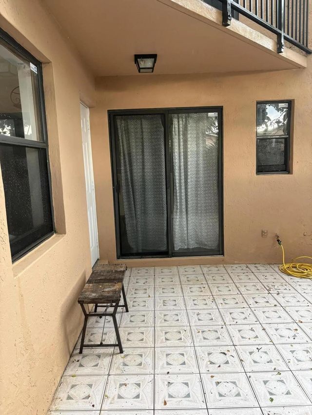 5 of 17 - 3449 Sw 52nd Avenue #3449, Hollywood, FL
