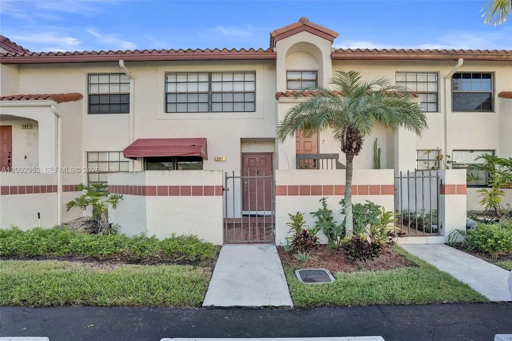 105 Liberty Court, Deerfield Beach
