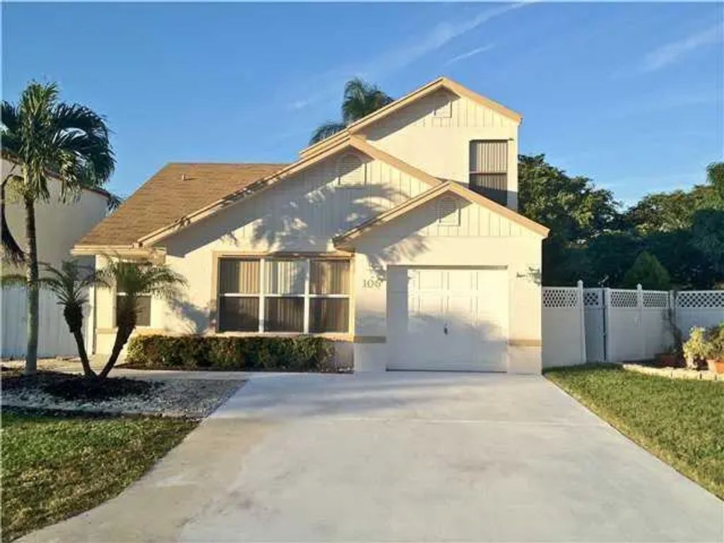 106 Azalea Circle, Boynton Beach