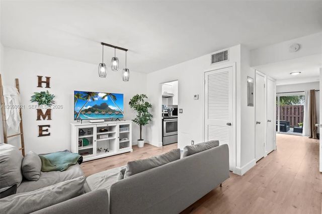 4 of 32 - 10729 La Placida Drive #3-4, Coral Springs, FL