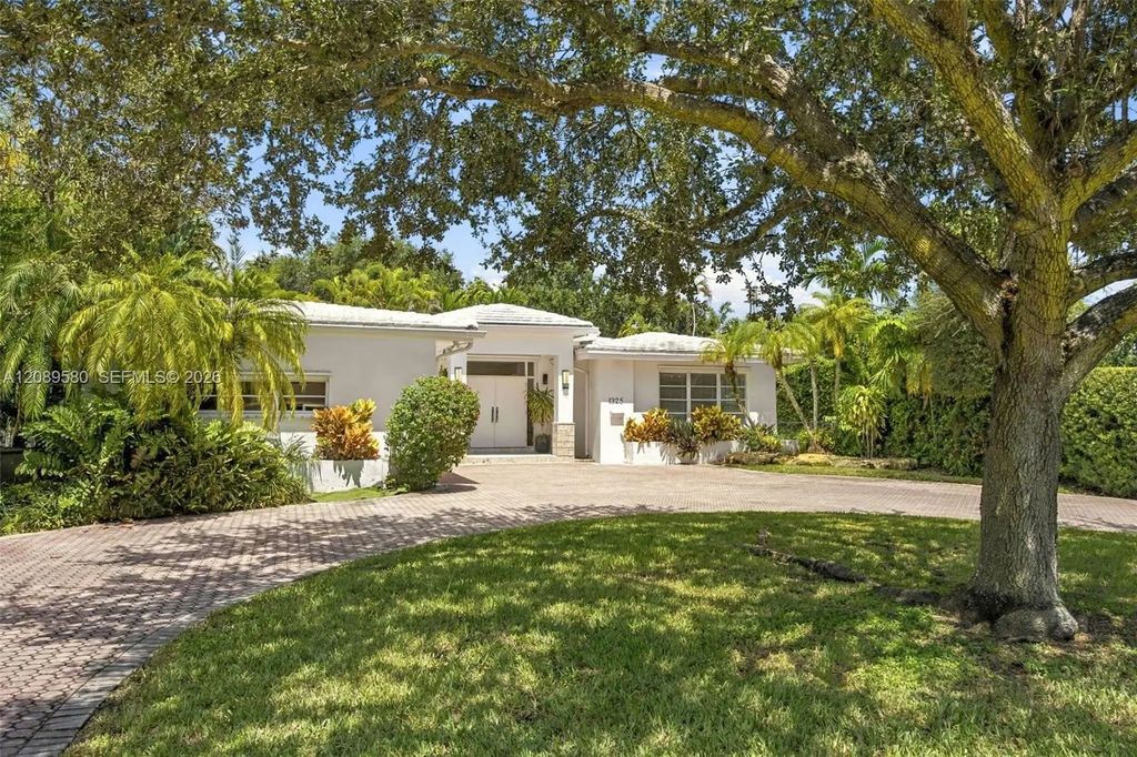 1325 Blue Road, Coral Gables