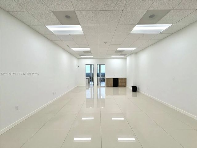 4 of 30 - 20200 W Dixie Highway #1201, Miami, FL
