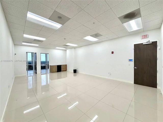 5 of 30 - 20200 W Dixie Highway #1201, Miami, FL