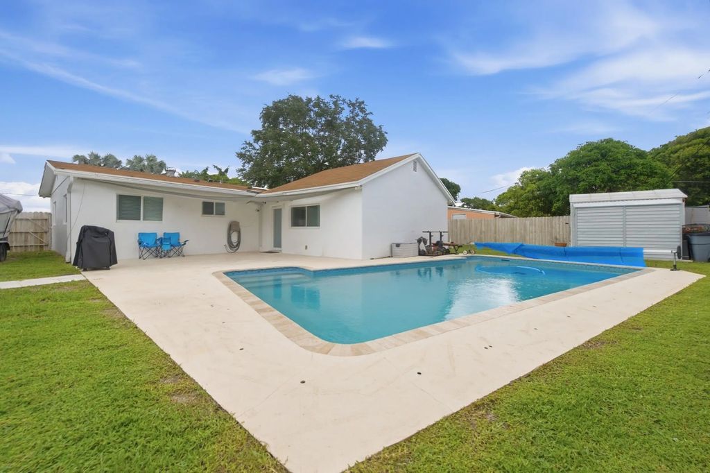 4999 Sw 6th Street, Margate