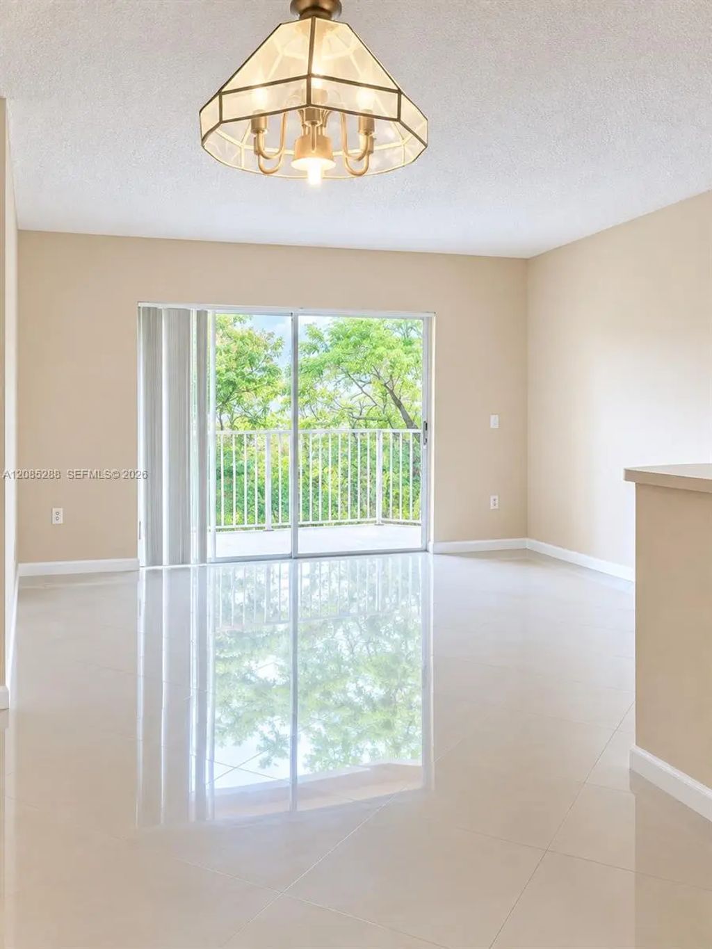 6976 Sw 39th Street #g205, Davie