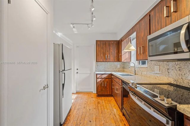 5 of 42 - 13145 Nw 1st Avenue, Miami, FL