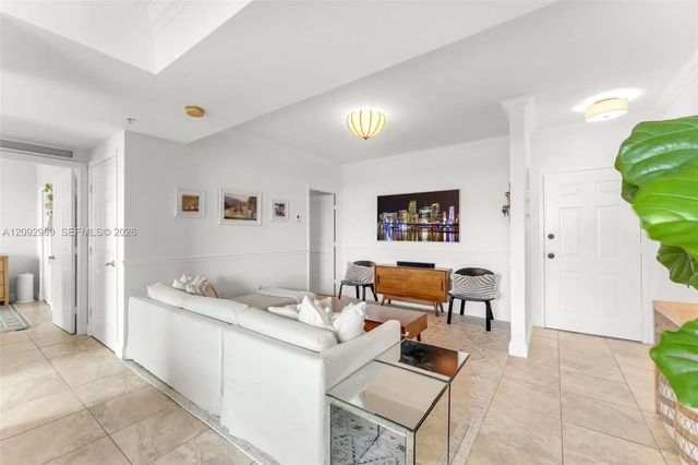 4 of 43 - 2425 Sw 27th Avenue #704, Miami, FL