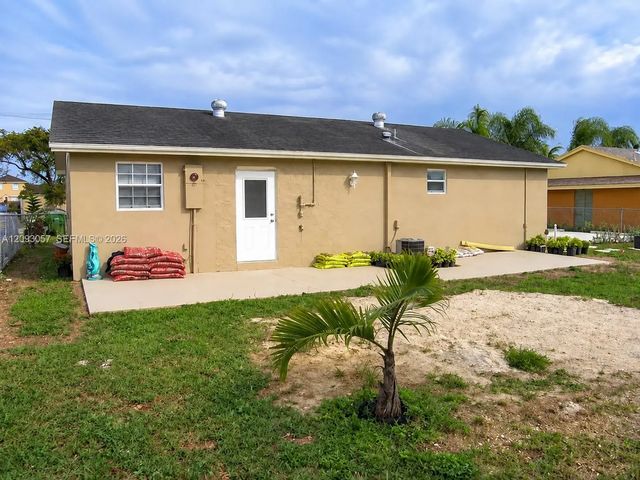 2 of 5 - 34 Sw 17th Avenue, Homestead, FL
