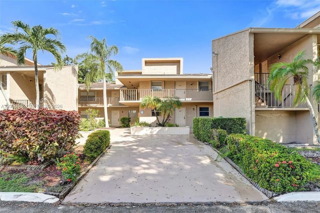 4 of 57 - 7581 Nw 86th Terrace #201, Tamarac, FL