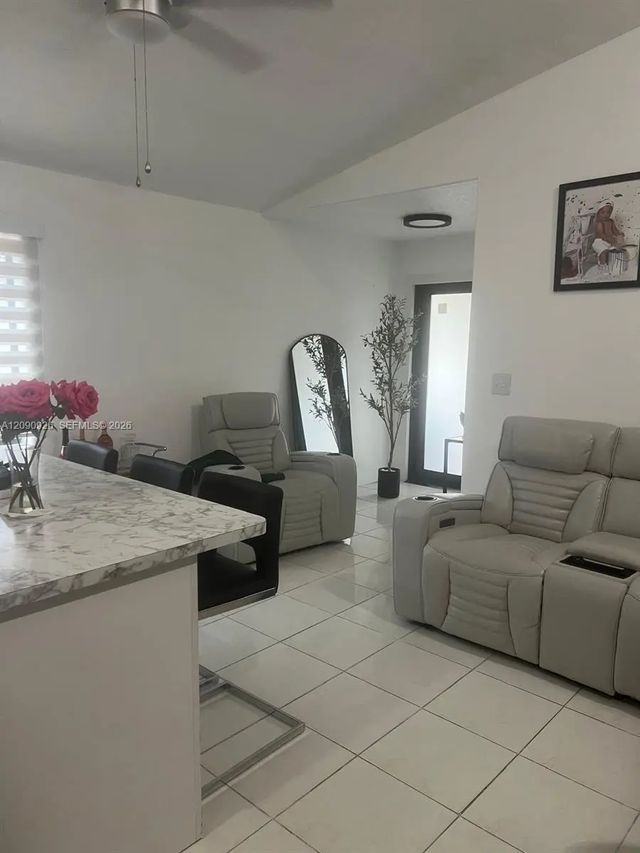 2 of 14 - 10071 Nw 127 Terrace, Hialeah Gardens, FL