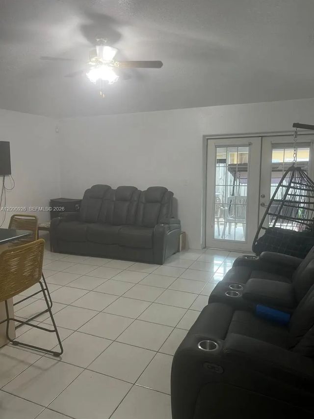 3 of 14 - 10071 Nw 127 Terrace, Hialeah Gardens, FL