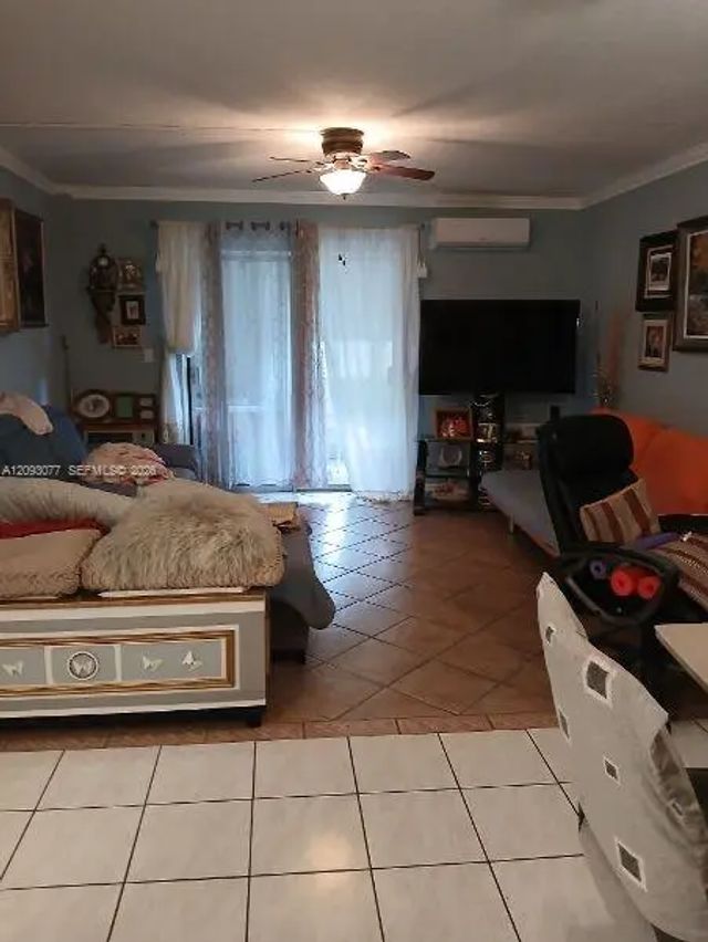 4 of 10 - 17001 Ne 13th Avenue #203, Miami, FL